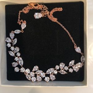 Rose gold cluster necklace. Never worn!